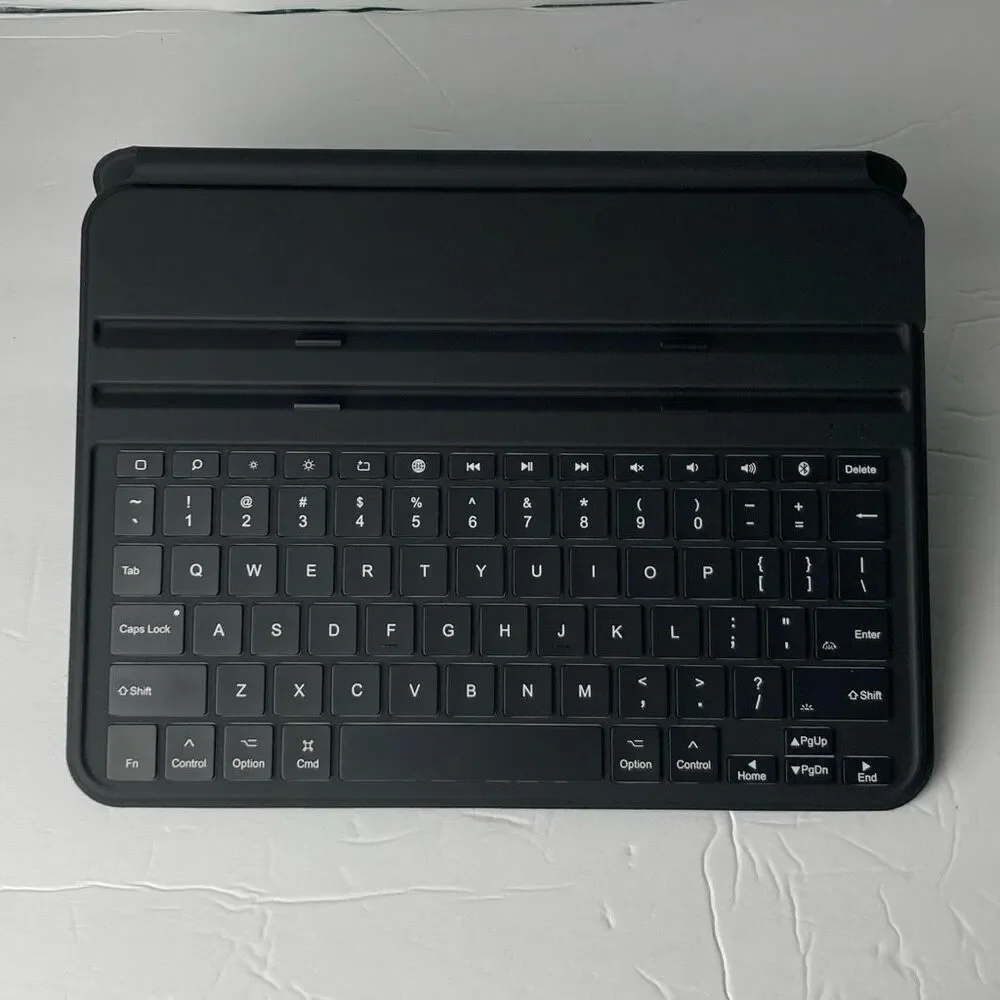 ESR Ascend Keyboard Case LIte iPod Pro 11